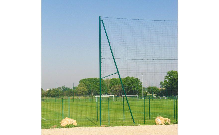 outdoor sport field with fence Metalu Plast